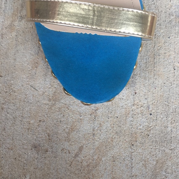 Shoes - Picture 2 of 5